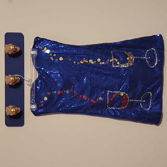 Wine Woman Costume - Picture 5 of 14